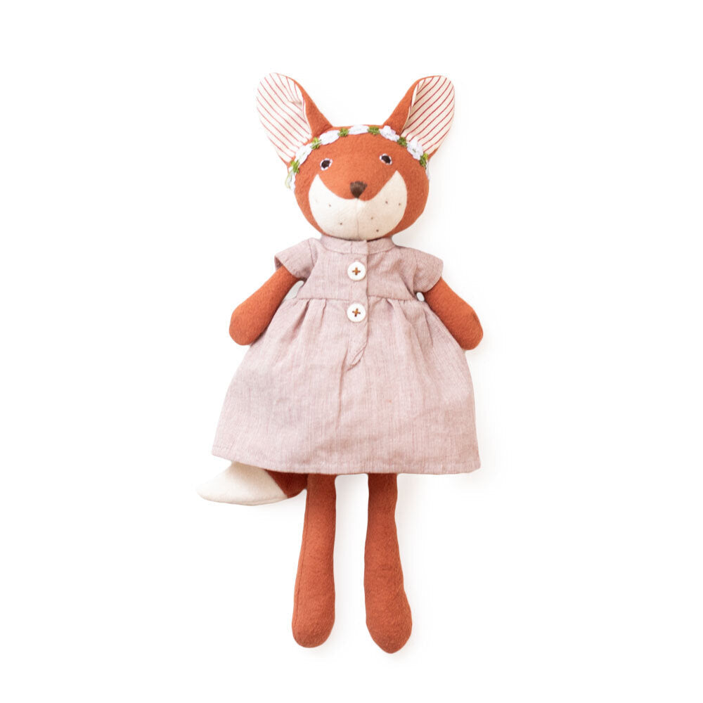 Flora Fox's Outfit