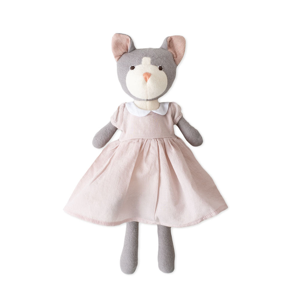 Gracie Cat's Outfit