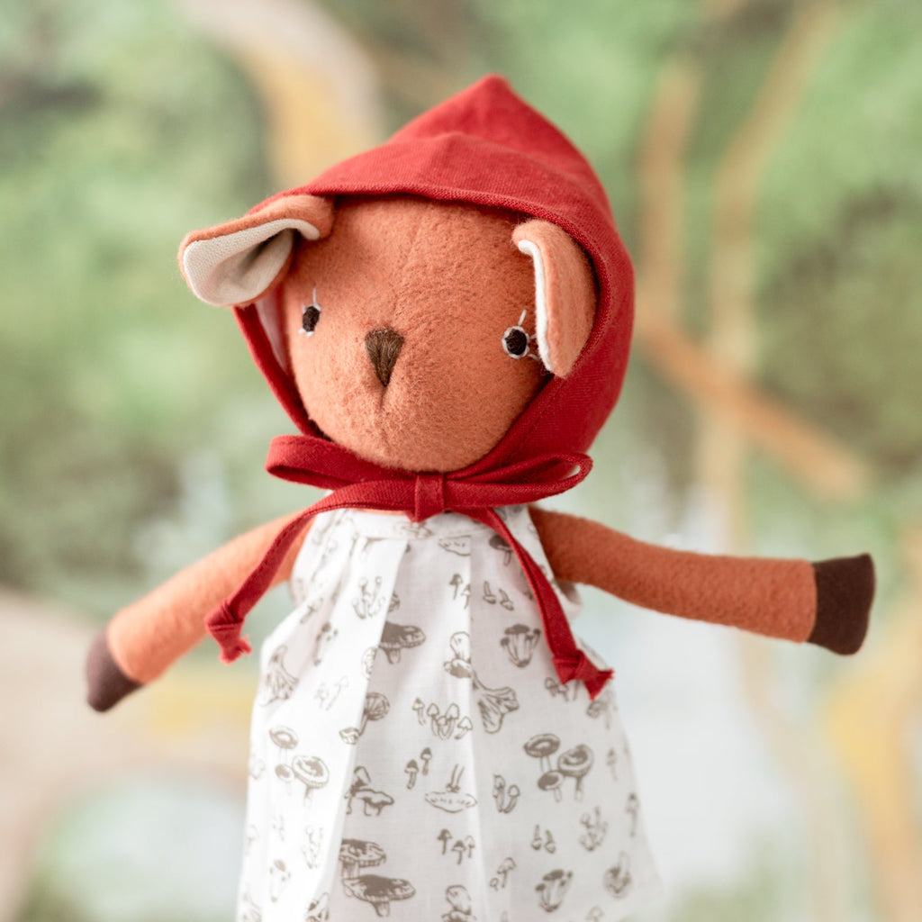 Red Linen Bonnet