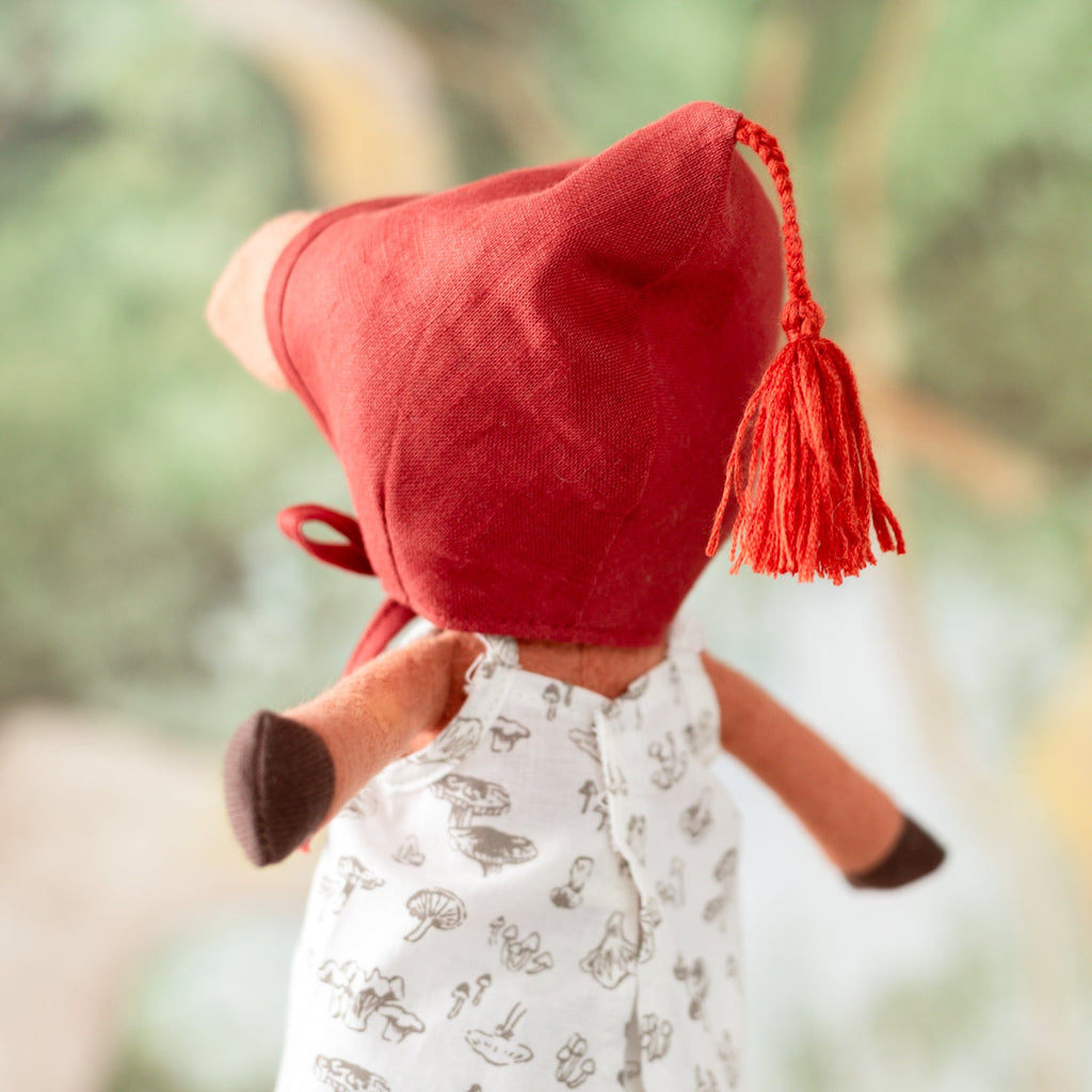 Red Linen Bonnet